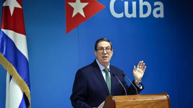 eua-estao-a-impor-“bloqueio-total,-semelhante-a-militar”,-denuncia-cuba