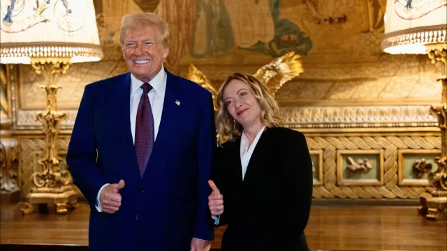 trump-frisa-que-meloni-“implorou”-por-fotografia.-“melhorar-popularidade”