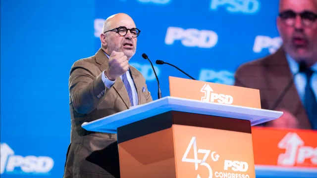 “nao-ha-chega,-nao-ha-ps-a-frente-do-interesse-dos-portugueses”