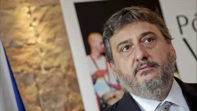 campos-ferreira-aconselha-“paciencia”-para-dialogar-com-“lideres-sonsos”
