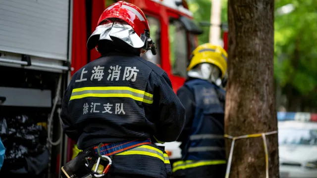 pelo-menos-seis-pessoas-morrem-em-incendio-de-habitacao-na-china