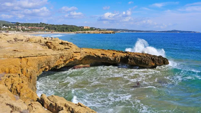 tragedia-em-espanha.-adolescentes-morrem-apos-acidente-numa-praia
