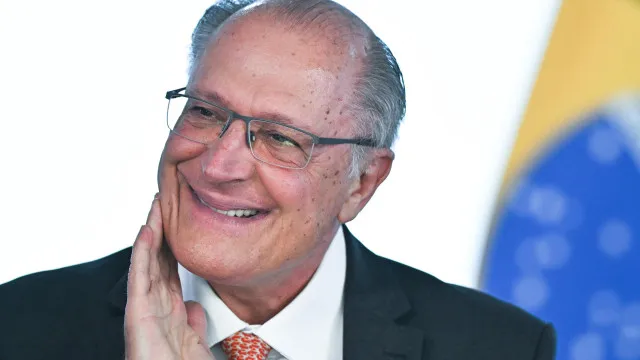 brasil-e-ue-realizam-forum-sobre-minerais-criticos-e-transicao-energetica