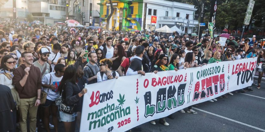 marcha-em-sao-paulo-pede-legalizacao-da-maconha