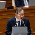 antigo-ministro-da-justica-da-coreia-do-sul-condenado-25-anos-de-prisao