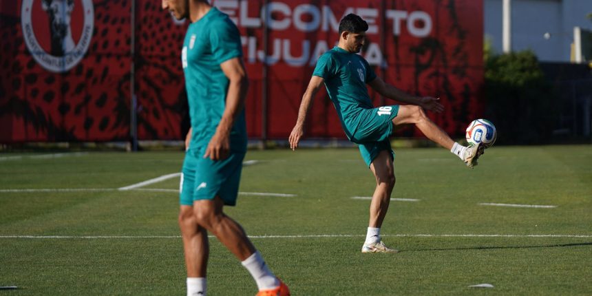 em-carta-deixada-em-vestiario,-selecao-iraniana-pede-paz-entre-nacoes