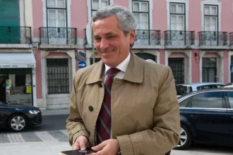 cds:-presidente-do-congresso-apela-a-retirada-de-mocoes-em-nome-da-uniao