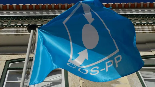 cds.-trabalhos-arrancam-com-homenagem-a-militantes-e-dirigentes-falecidos