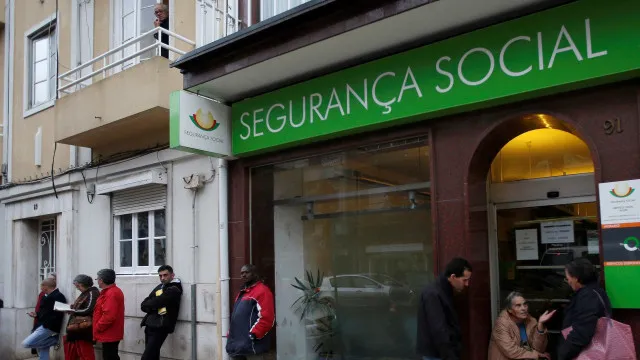 numero-de-trabalhadores-em-lay-off-sobe-1,1%-em-maio