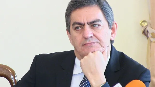 condicoes-de-detencao-do-opositor-azeri-ali-kerimli-estao-a-degradar-se