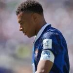 depois-de-chuva-e-pausa,-franca-de-mbappe-nao-da-chances-ao-iraque