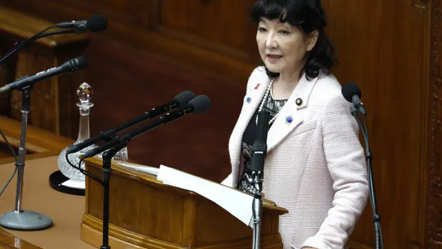 japao-e-eua-discutem-iene-apos-moeda-atingir-minimos-em-quase-40-anos