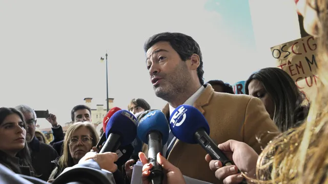 ventura-desafia-governo-a-fazer-reforma-da-justica-(em-vez-de-laboral)