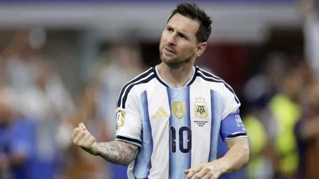 lionel-messi-e-o-michael-jordan-do-futebol,-diz-xavi-a-periodico-americano