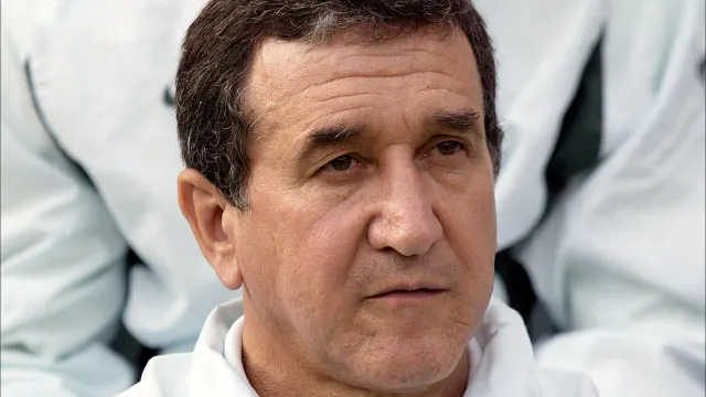 parreira-respira-sem-ajuda-de-aparelhos,-mas-segue-internado-na-uti