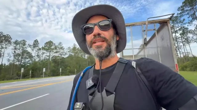 da-california-a-florida.-chad-atravessou-os-eua-de-skate-(e-quer-recorde)