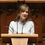 ps-diz-que-ministra-da-saude-“nao-tem-mais-condicoes-para-continuar”