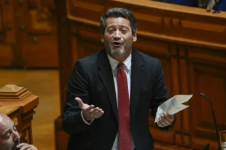 nacionalidade?-ventura-diz-que-se-ar-nao-reconfirmar-deve-haver-referendo