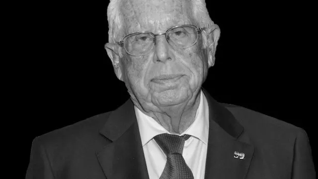 legado-de-carlos-brito-divide-esquerda.-“era-uma-voz-muito-ouvida”