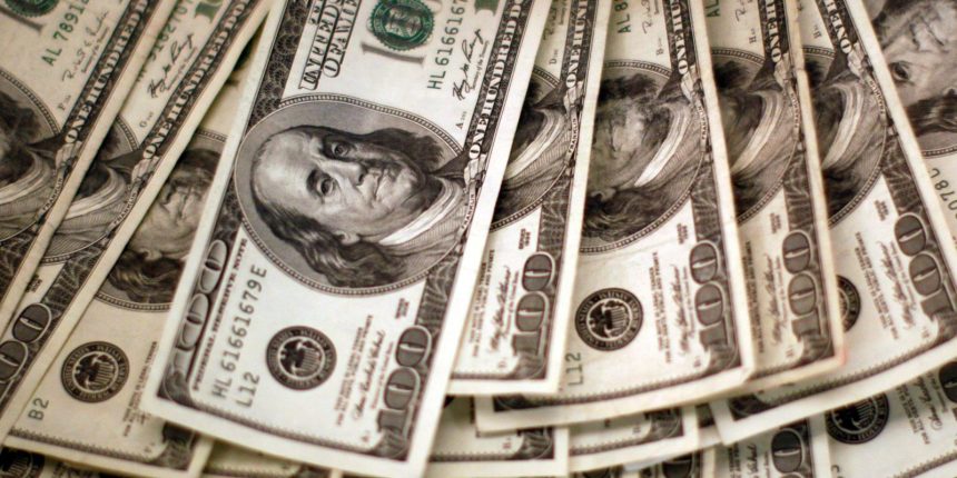 dolar-sobe-para-r$-5,18-e-atinge-maior-valor-desde-fim-de-marco