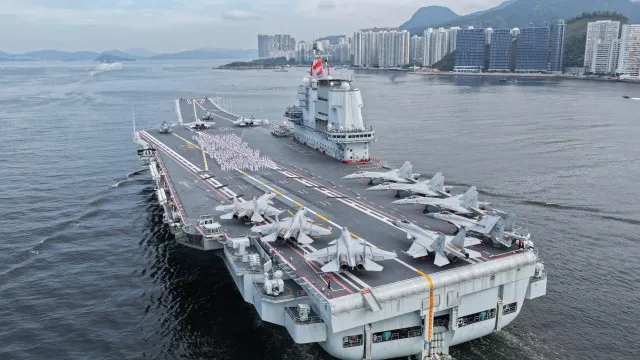 porta-avioes-mais-avancado-da-china-atravessou-estreito-de-taiwan