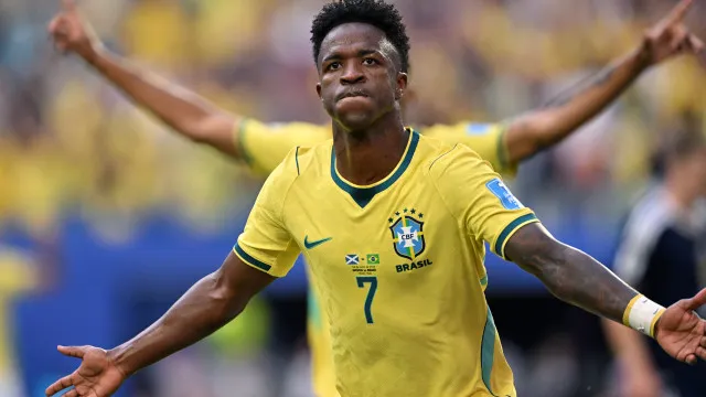 copa-do-mundo:-brasil-vence-escocia-por-3-a-0-com-show-de-vini-jr.