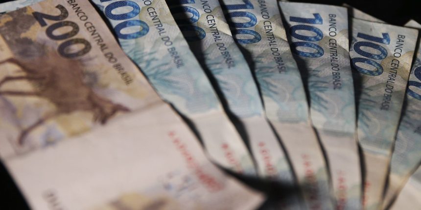 caixa-paga-bolsa-familia-a-beneficiarios-com-nis-de-final-7