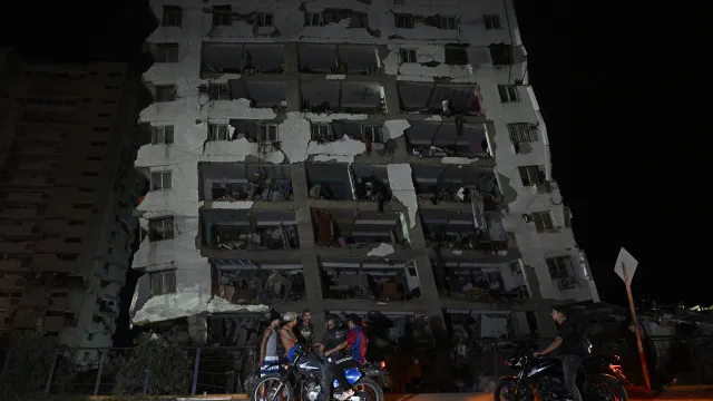 dezenas-de-edificios-em-ruinas-ou-danificados-em-la-guaira:-as-imagens