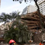 supermercados-em-caracas-abrem-com-longas-filas-de-espera