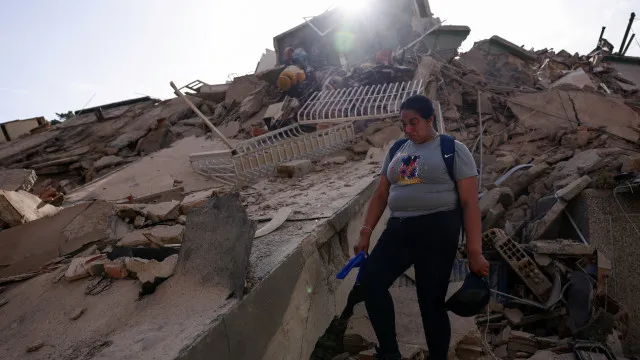 venezuela.-pilhagens-registadas-em-zona-costeira-devastada-pelos-sismos