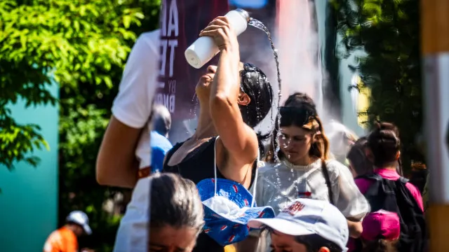 autoridades-de-bruxelas-alertam-habitantes-para-calor-por-sms