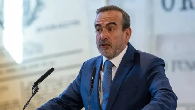 psd-diz-que-autonomia-dos-acores-e-madeira-e-“obra-inacabada”