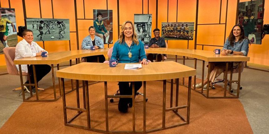 sem-censura-recebe-pioneiras-do-futebol-a-um-ano-da-copa-no-brasil
