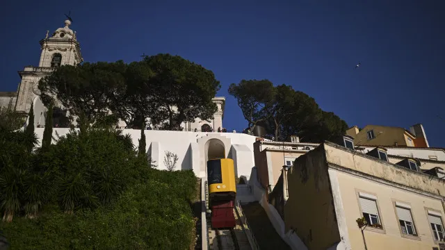 carris-quer-alterar-funiculares-historicos-para-sistema-atual