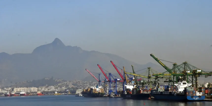 brasil-avalia-que-tarifaco-dos-eua-foi-politizado-mirando-eleicoes