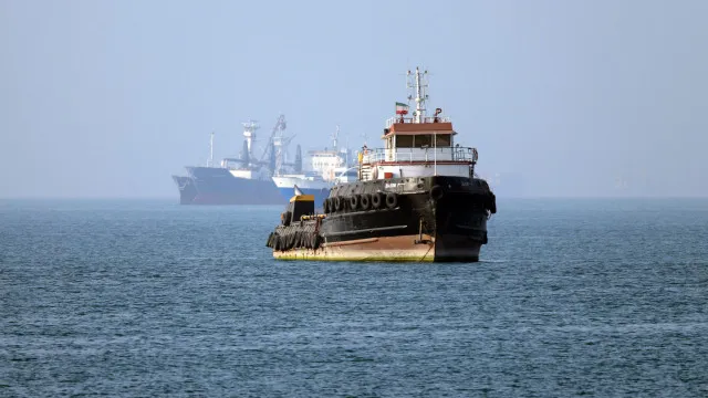 eua-em-ofensiva-contra-o-irao-em-“resposta”-a-ataque-a-navio-em-ormuz