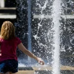 vaga-de-calor-na-europa-mata,-sobrecarrega-hospitais-e-anula-eventos