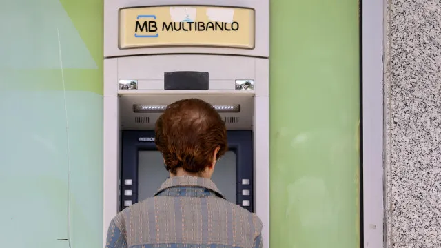 pcp-exige-multibancos-em-todas-as-freguesias-a-5-km-de-rede-bancaria