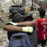 tensao-cresce-na-populacao-que-procura-por-sobreviventes-na-venezuela