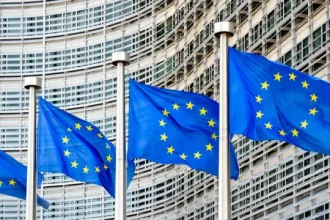comissao-propoe-orcamento-de-200-mil-milhoes-para-a-ue-em-2027