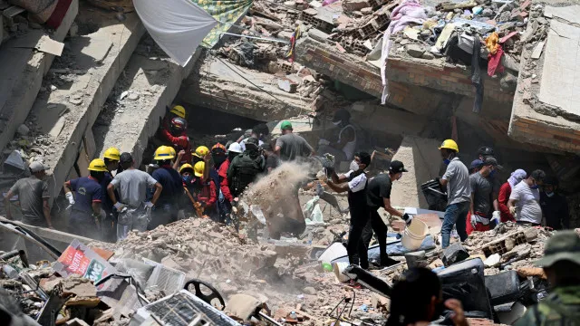 escombros,-salvamentos,-ajuda.-assim-esta-a-venezuela-3-dias-apos-sismos