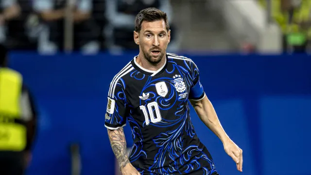 com-gol-de-messi,-argentina-bate-jordania-e-faz-segunda-melhor-campanha-da-copa