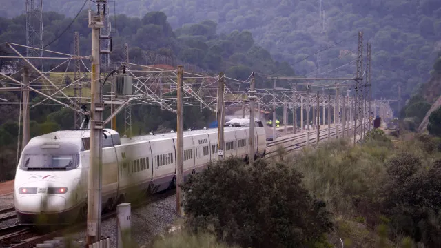 sindicato-ferroviario-espanhol-convoca-greve-de-24-horas-na-segunda-feira