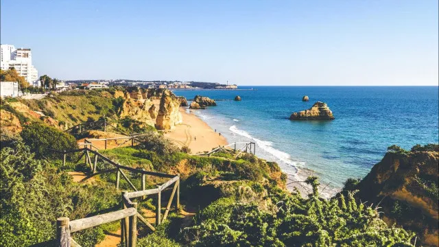 algarve-com-ocupacao-de-80%-em-miniferias-gracas-a-feriados-de-junho