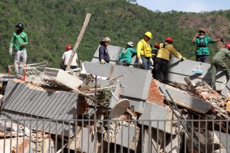 numero-de-mortos-por-terremoto-na-venezuela-sobe-para-1.450