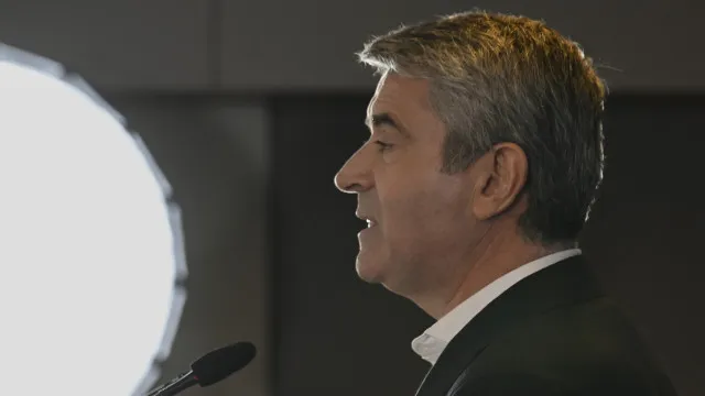 carneiro-promete-revisao-dos-estatutos-para-“breve”-e-ve-ps-“unido-e-coeso”