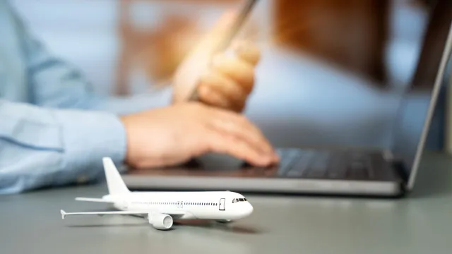 sao-proibidas-na-ue:-bruxelas-atualiza-“lista-negra”-de-companhias-aereas