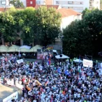 protesto-na-servia-contra-governo-e-presidente-(que-quer-demitir-se)