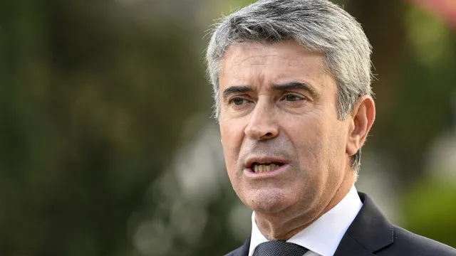 carneiro-diz-que-portugueses-vivem-“um-dos-momentos-mais-dificeis”