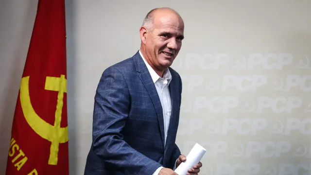 paulo-raimundo-defende-que-derrota-do-pacote-laboral-abre-“novo-caminho”